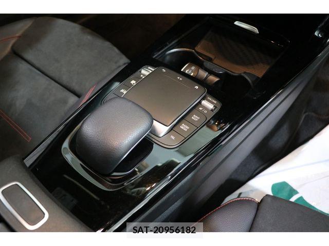 Mercedes Benz A-CLASS 2020-07 8562589-20