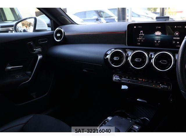 Mercedes Benz A-CLASS 2019-12 8660131-10