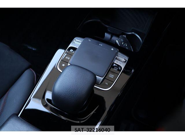 Mercedes Benz A-CLASS 2019-12 8660131-17