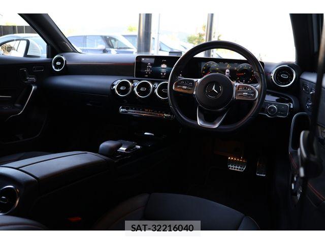 Mercedes Benz A-CLASS 2019-12 8660131-1