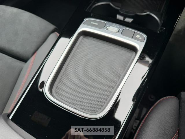 Mercedes Benz A-CLASS 2024-09 8660126-12