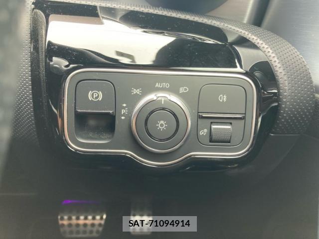 Mercedes Benz A-CLASS 2018-12 8660129-12