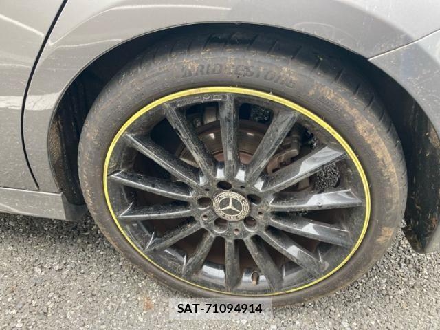 Mercedes Benz A-CLASS 2018-12 8660129-5