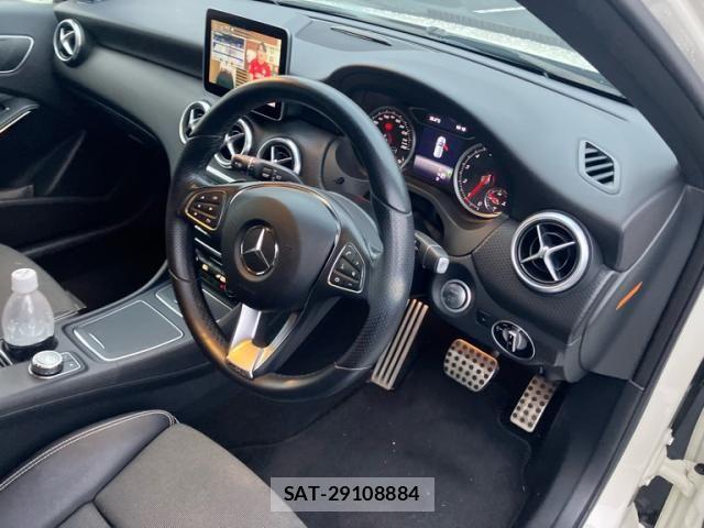Mercedes Benz A-CLASS 2018-05 8660133-11