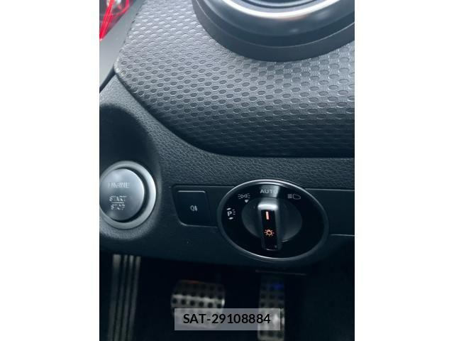 Mercedes Benz A-CLASS 2018-05 8660133-19