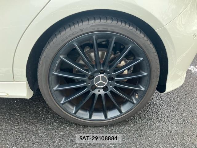 Mercedes Benz A-CLASS 2018-05 8660133-8