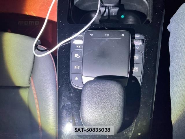 Mercedes Benz A-CLASS 2021-09 8660130-24