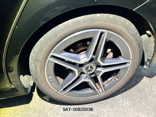 Mercedes Benz A-CLASS 2021-09 8660130-8