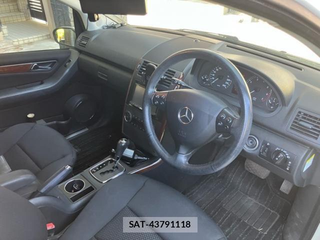 Mercedes Benz A-CLASS 2007-11 8685919-11