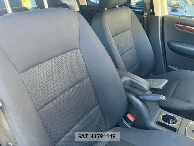 Mercedes Benz A-CLASS 2007-11 8685919-12