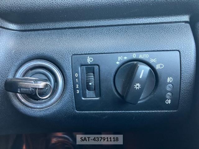Mercedes Benz A-CLASS 2007-11 8685919-17