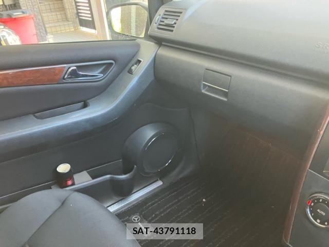 Mercedes Benz A-CLASS 2007-11 8685919-22