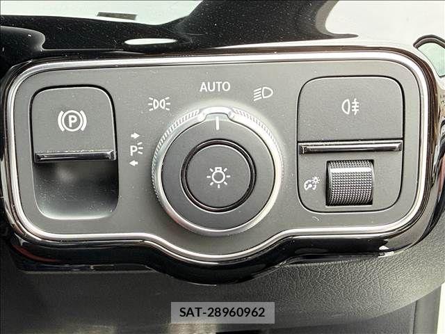 Mercedes Benz A-CLASS 2019-02 8685918-16