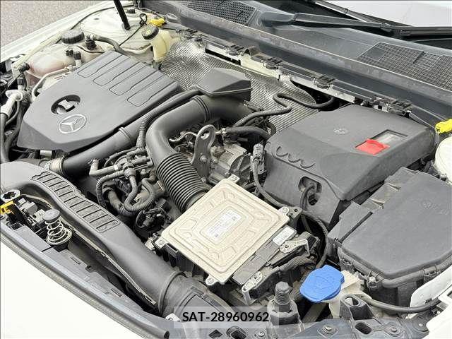 Mercedes Benz A-CLASS 2019-02 8685918-19