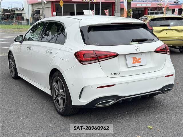 Mercedes Benz A-CLASS 2019-02 8685918-7