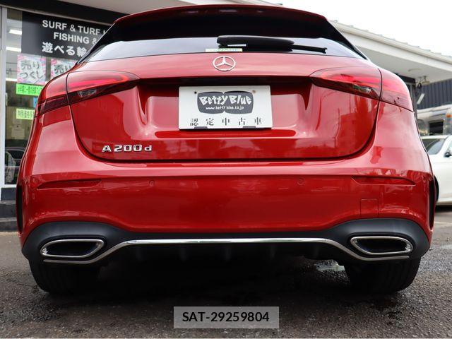 Mercedes Benz A-CLASS 2023-01 8743741-17