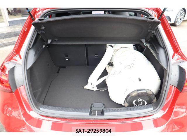 Mercedes Benz A-CLASS 2023-01 8743741-21