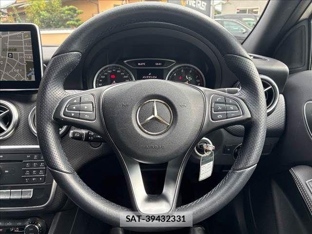 Mercedes Benz A-CLASS 2016-07 8743752-9