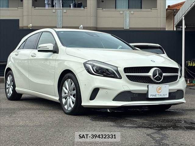 Mercedes Benz A-CLASS 2016-07 8743752-13