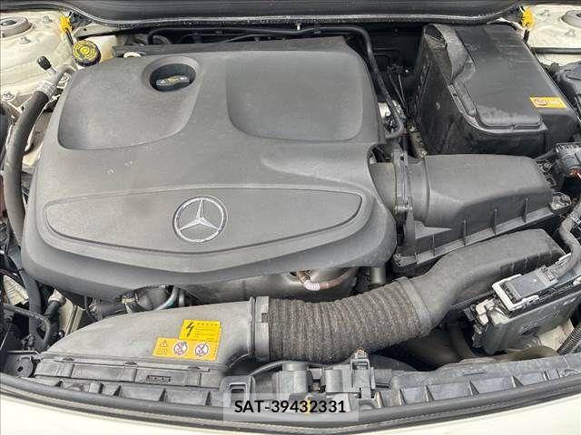 Mercedes Benz A-CLASS 2016-07 8743752-26