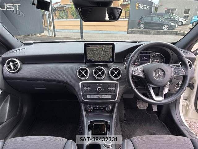 Mercedes Benz A-CLASS 2016-07 8743752-2