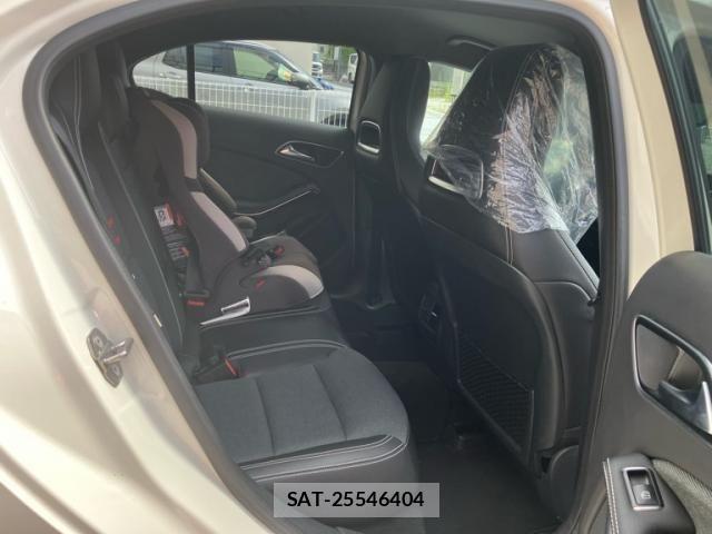 Mercedes Benz A-CLASS 2018-03 8743751-27