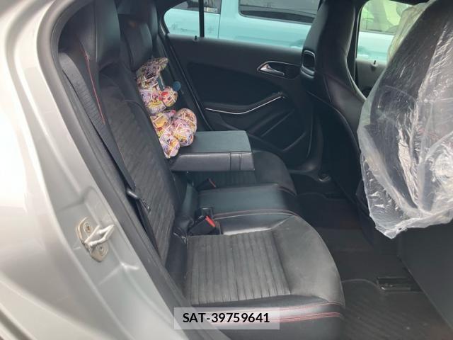 Mercedes Benz A-CLASS 2014-03 8743753-9