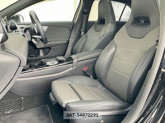 Mercedes Benz A-CLASS 2019-01 8743747-4