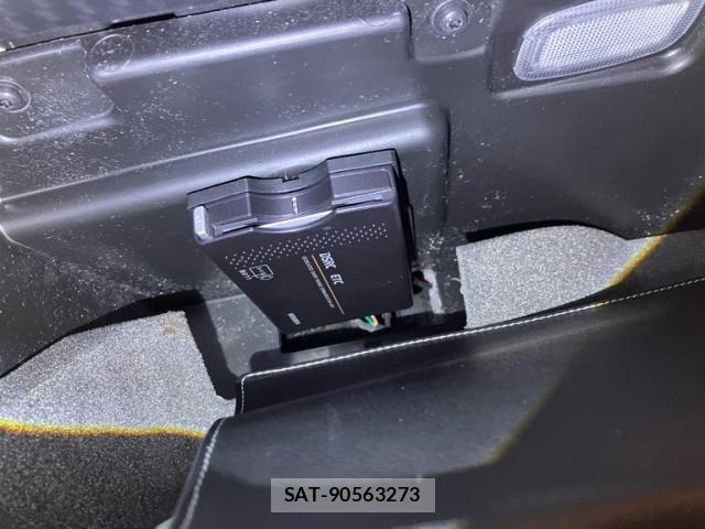 Mercedes Benz A-CLASS 2014-06 8780967-27
