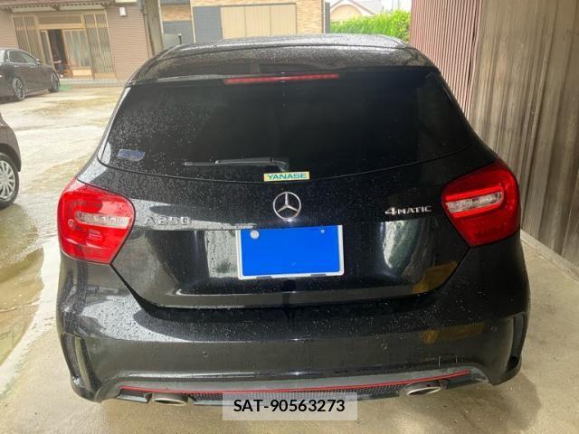 Mercedes Benz A-CLASS 2014-06 8780967-4