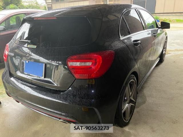 Mercedes Benz A-CLASS 2014-06 8780967-5