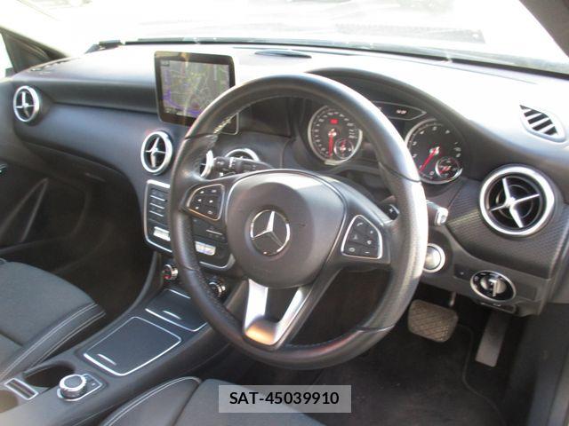 Mercedes Benz A-CLASS 2016-10 8780968-9