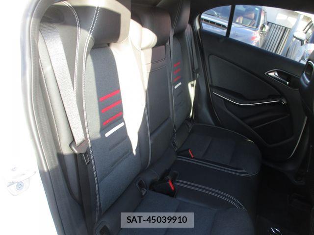 Mercedes Benz A-CLASS 2016-10 8780968-11
