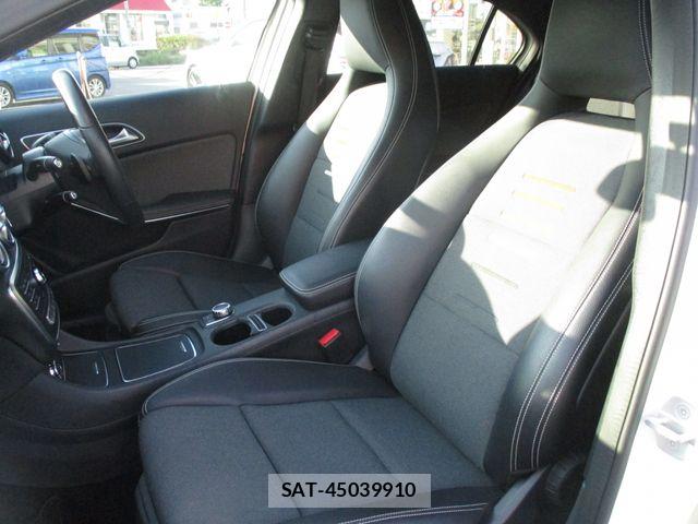 Mercedes Benz A-CLASS 2016-10 8780968-13