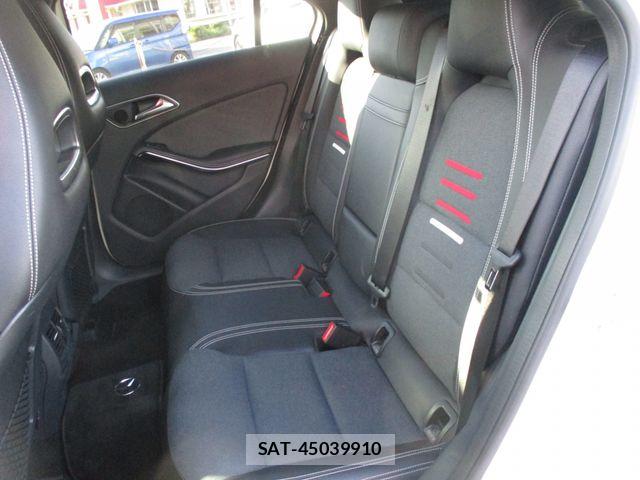 Mercedes Benz A-CLASS 2016-10 8780968-14