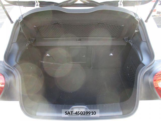 Mercedes Benz A-CLASS 2016-10 8780968-15