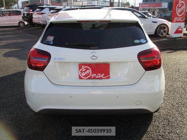 Mercedes Benz A-CLASS 2016-10 8780968-6