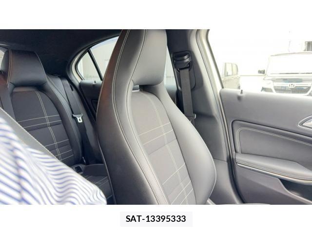 Mercedes Benz A-CLASS 2015-03 8830205-10