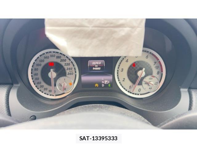 Mercedes Benz A-CLASS 2015-03 8830205-3