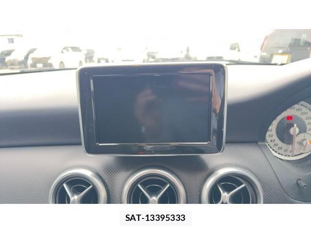Mercedes Benz A-CLASS 2015-03 8830205-5
