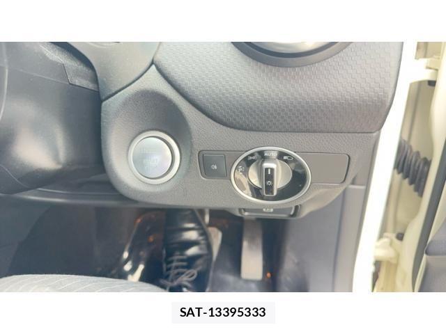 Mercedes Benz A-CLASS 2015-03 8830205-7