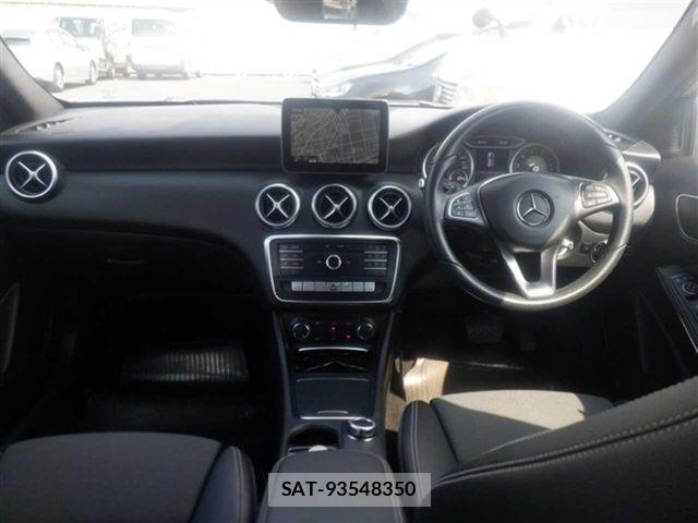 Mercedes Benz A-CLASS 2016-12 8830200-1