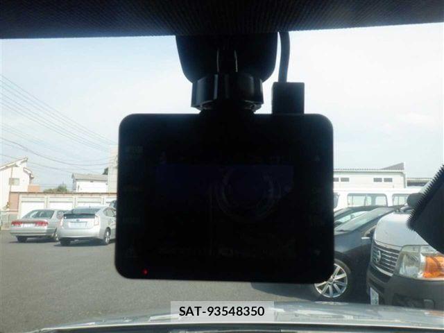 Mercedes Benz A-CLASS 2016-12 8830200-8