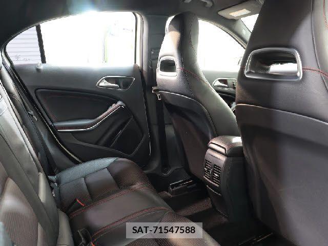 Mercedes Benz A-CLASS 2014-06 8830204-13
