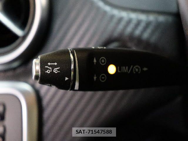 Mercedes Benz A-CLASS 2014-06 8830204-16