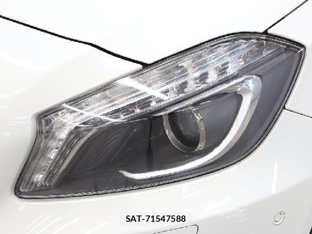 Mercedes Benz A-CLASS 2014-06 8830204-18