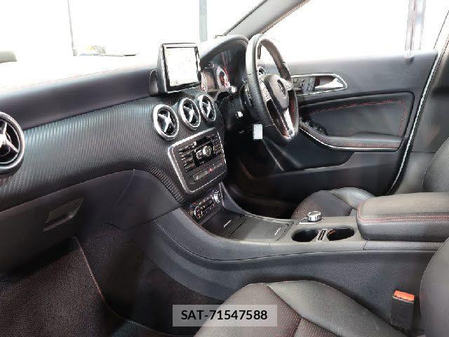 Mercedes Benz A-CLASS 2014-06 8830204-1