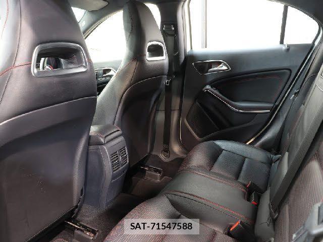 Mercedes Benz A-CLASS 2014-06 8830204-3