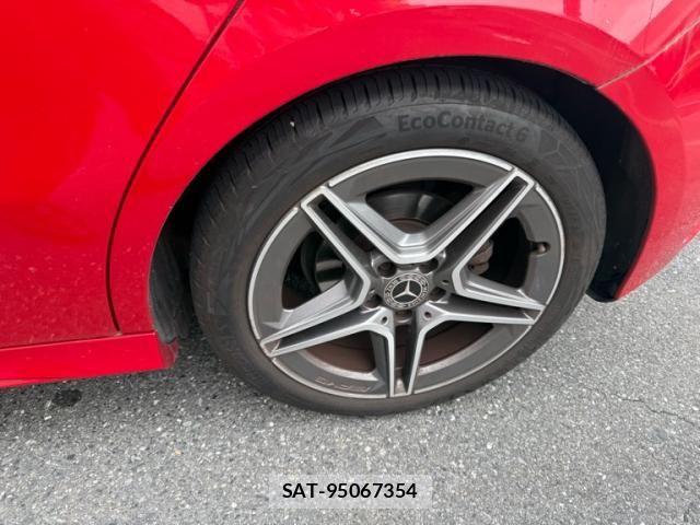 Mercedes Benz A-CLASS 2019-12 8830203-9