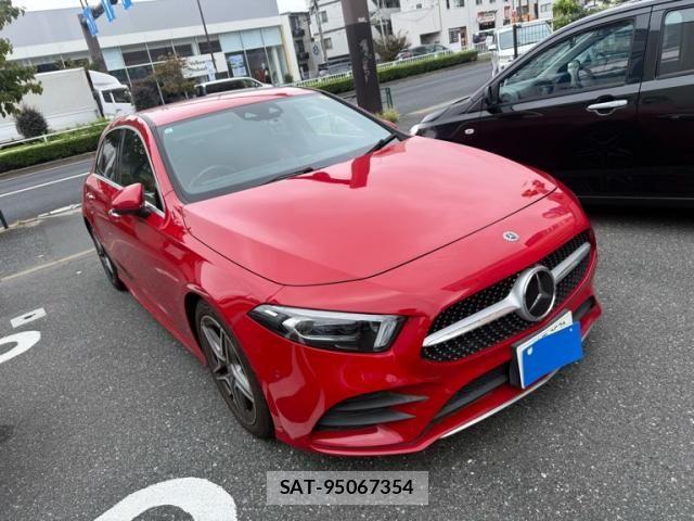 Mercedes Benz A-CLASS 2019-12 8830203-1